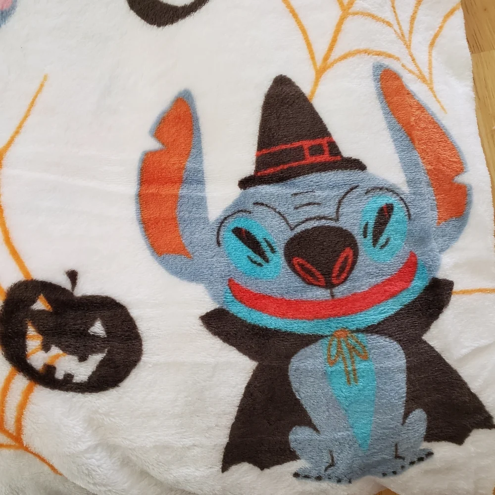 Disney Stitch Gimmie Candy Halloween Plush Blanket 50x70 NWT